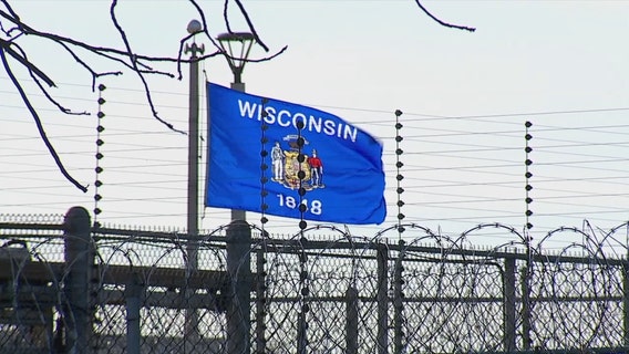 Wisconsin prison vendors debate, 'monopoly' warnings