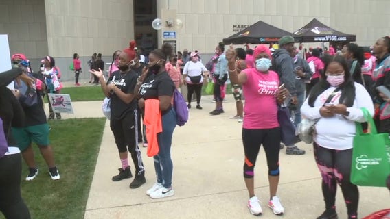 Sista Strut promotes breast cancer awareness in Milwaukee