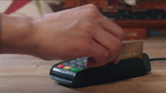 Holiday shopping: Supply chain issues reason to 'act early'