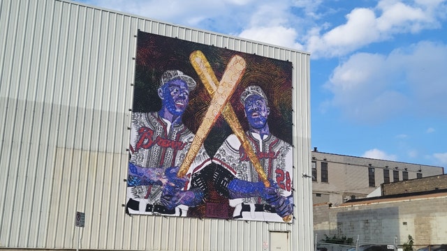 Milwaukee mural honors Hank Aaron, Tommie Aaron