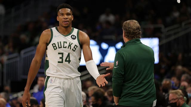 Giannis on new Bucks season: 'I want to keep getting better'