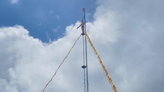 Former state champion diver fighting fear from 27 meters high
