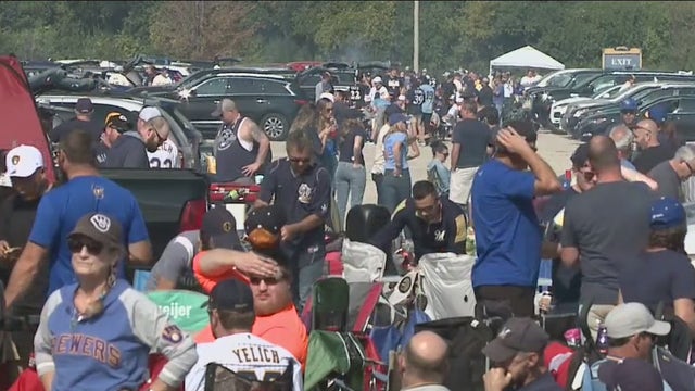 Playoff tailgating meets tradition ahead of NLDS