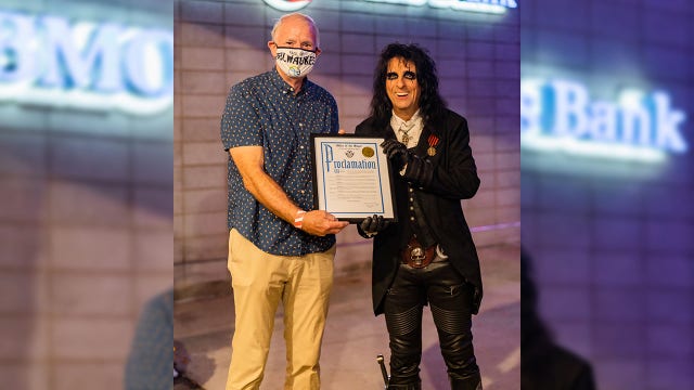 'Alice Cooper Day' in Milwaukee, mayor proclaims