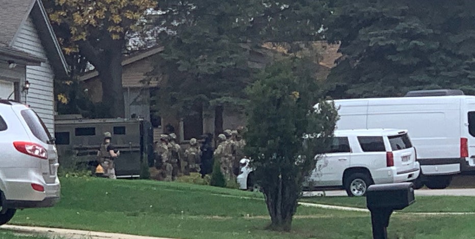 Racine federal agent shot, documents show what happened before, after