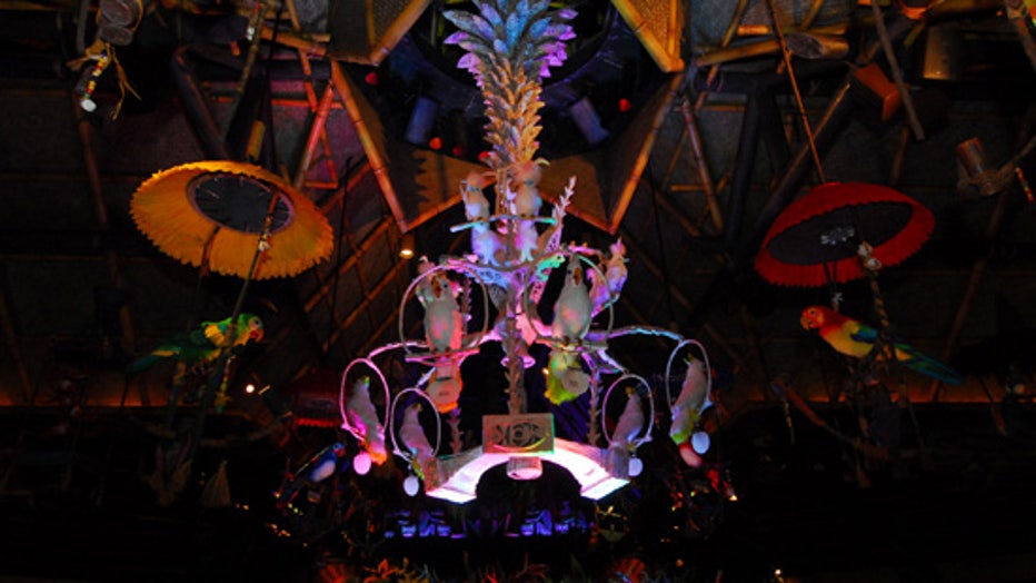 2042b67f-DISNEY-enchanted-tiki-room-1.jpeg