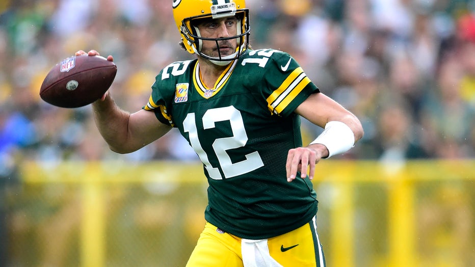 Rodgers-Cobb connection helps Packers beat Steelers 27-17