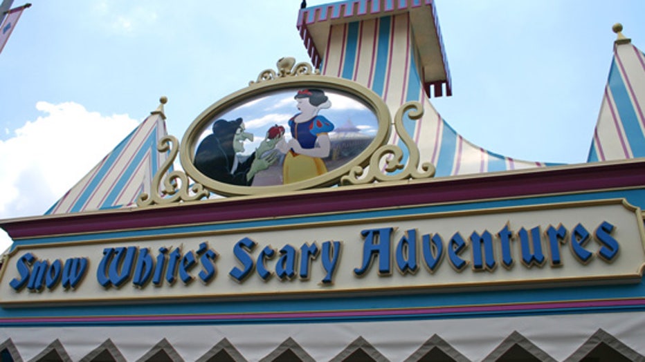 baad760b-DISNEY-snow-whites-scary-adventures-2.jpeg