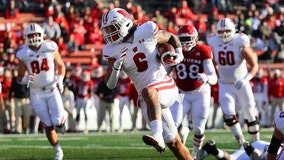 Badgers rout Rutgers; bowl eligible for 20th straight year