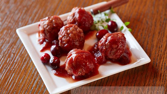 Cranberry meatballs: recipe