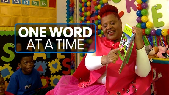 Milwaukee teacher inspires kids 1 word at a time; 'Reading can be fun'