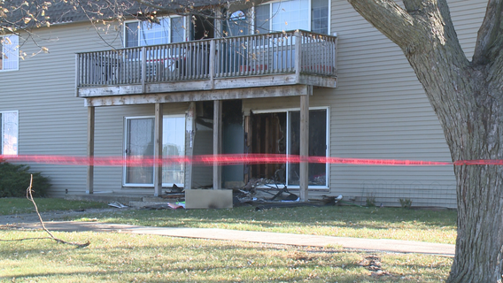 Oak Creek apartment fire: 5 displaced