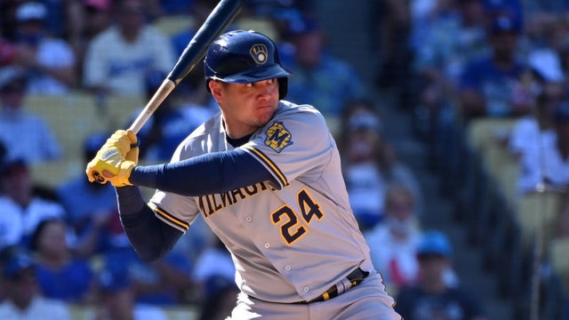 Free-agent outfielder Avisail Garcia headed to Miami