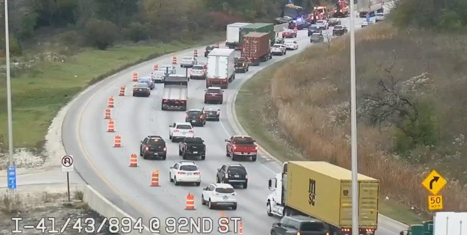 Hale Interchange crash; left lanes closed on I-43/894 WB