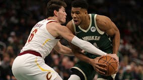 Antetokounmpo scores 27 on 27th birthday, Bucks win 112-104