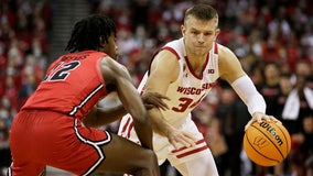 Wisconsin survives Illinois State after 2-week COVID-19 break