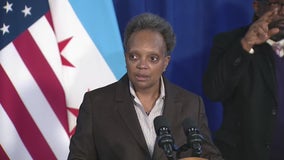 Lightfoot mandates proof of vaccination to enter Chicago bars, restaurants and other venues