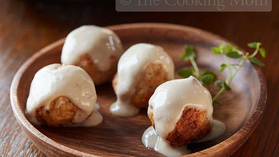 Slow cooker Swedish meatballs: recipe