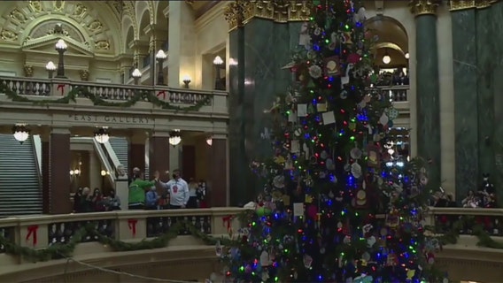 Wisconsin Capitol holiday tree lights up rotunda