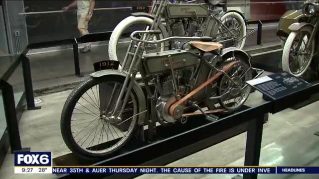 Milwaukee-themed Christmas gifts