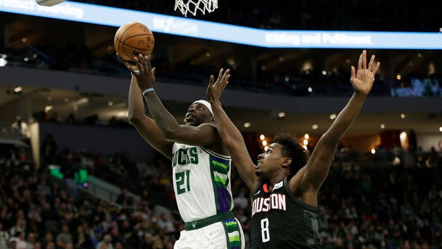 Bucks snap 2-game skid with 126-106 victory over Rockets