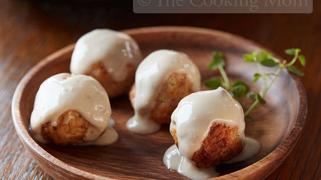 Slow cooker Swedish meatballs: recipe