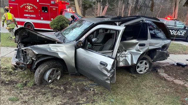 South Milwaukee crash, fire hydrant and utility pole hit