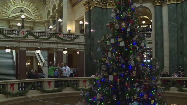 Wisconsin Capitol holiday tree lights up rotunda