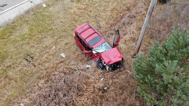 Racine County crash: Woman dead, man injured