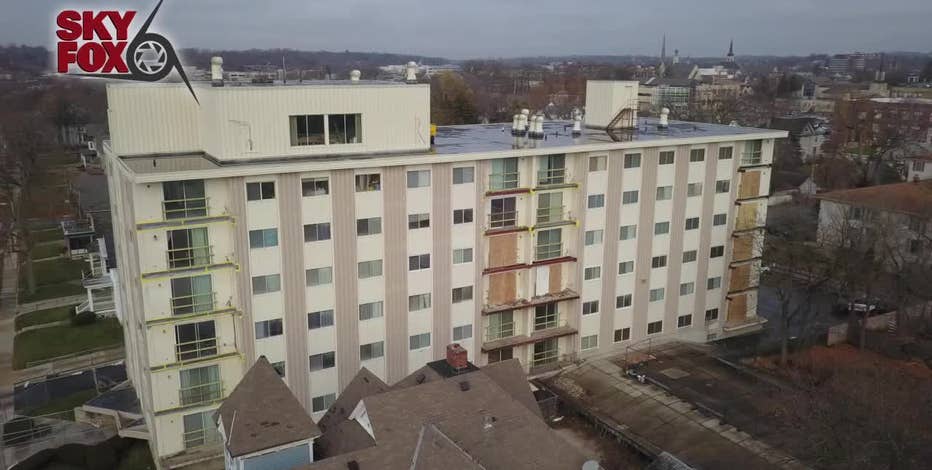 Waukesha condo raze order not yet in effect; residents must be served
