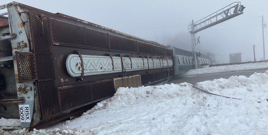 Wisconsin train derailment: Highway reopens after 24+ hours