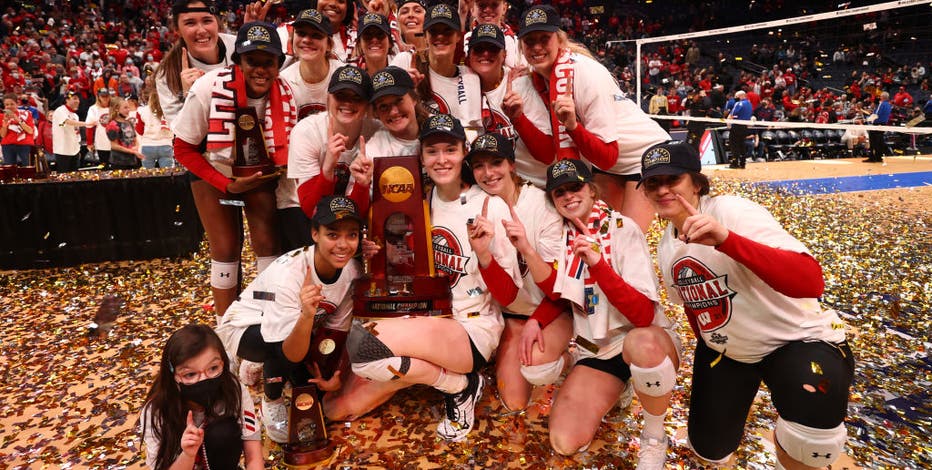 Blocking Nebraska, Rettke carries Badgers to national title