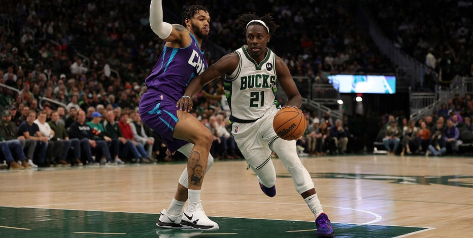 Bucks beat Hornets on final-seconds layup by Giannis