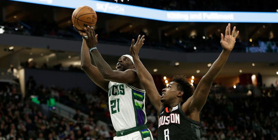 Bucks snap 2-game skid with 126-106 victory over Rockets
