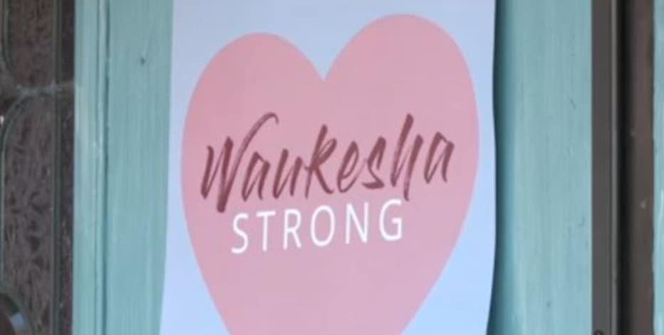 Waukesha Christmas parade fundraiser, restaurants team up