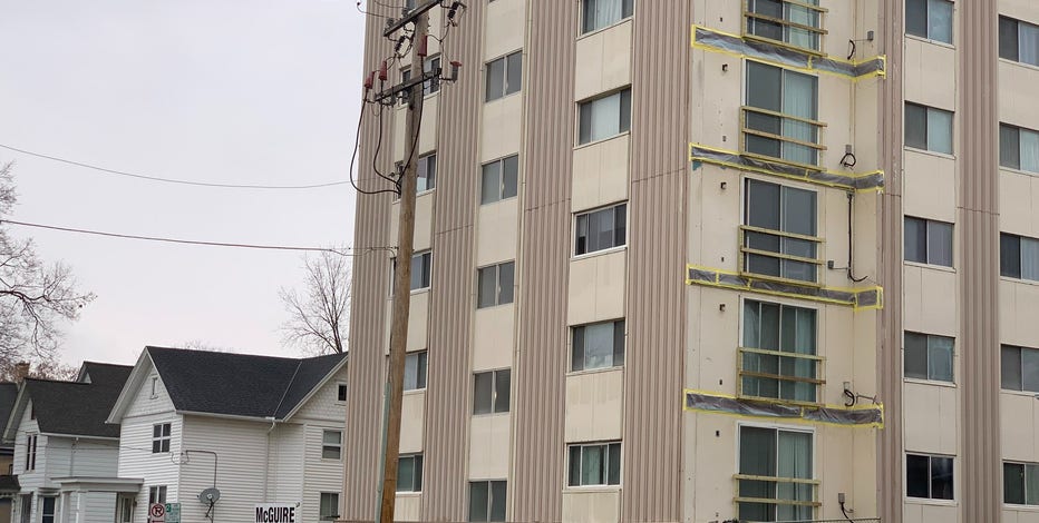 Waukesha condo evacuation, residents can't return home