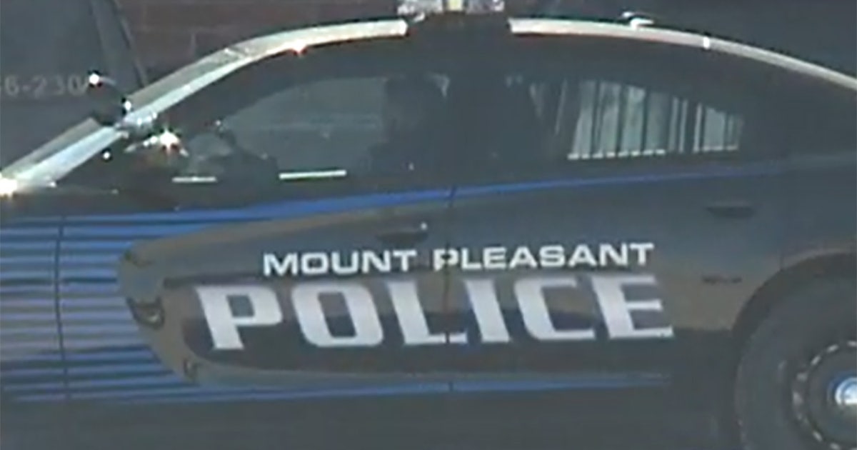 Mount Pleasant fatal crash; driver hit electrical pole | FOX6 Milwaukee