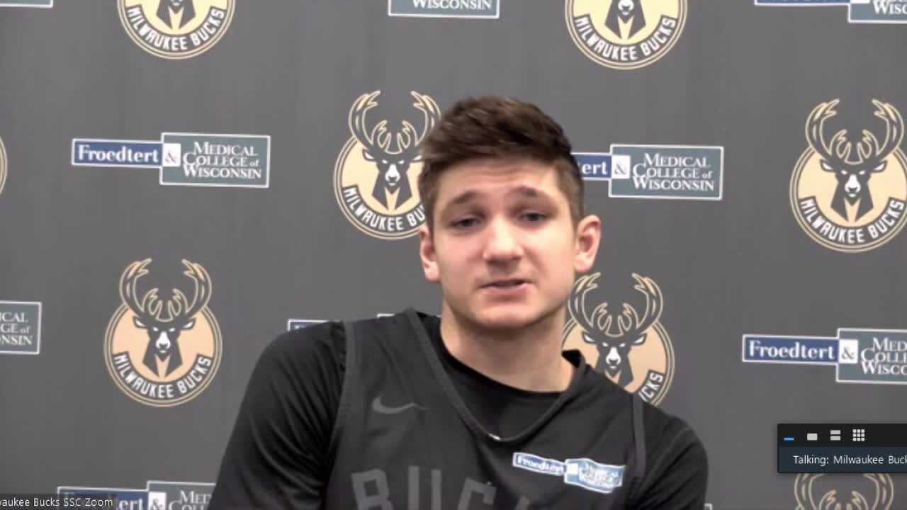 Bulls Announcer Goes Viral After Savagely Saying Grayson Allen Needs A  'Two-Piece' During Game