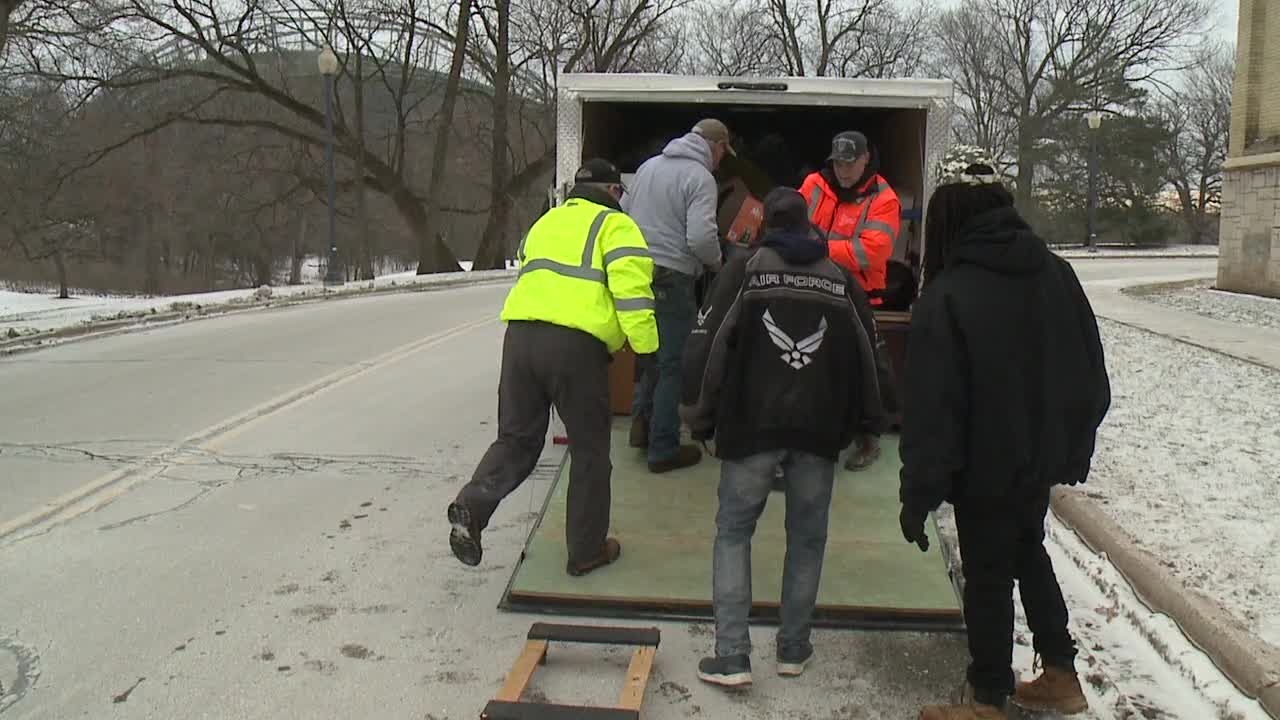 Sofas for Service donates furniture to Milwaukee County veteran