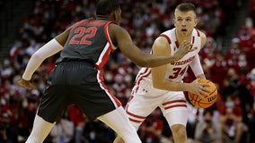 Wisconsin beats Ohio State, 6th win a row