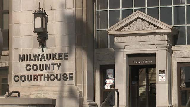 Milwaukee baby dead, teen babysitter charged with reckless homicide