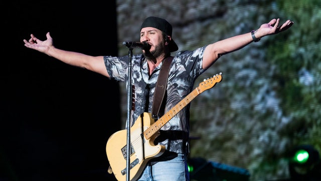 Luke Bryan tour to Milwaukee on Friday, Aug. 5