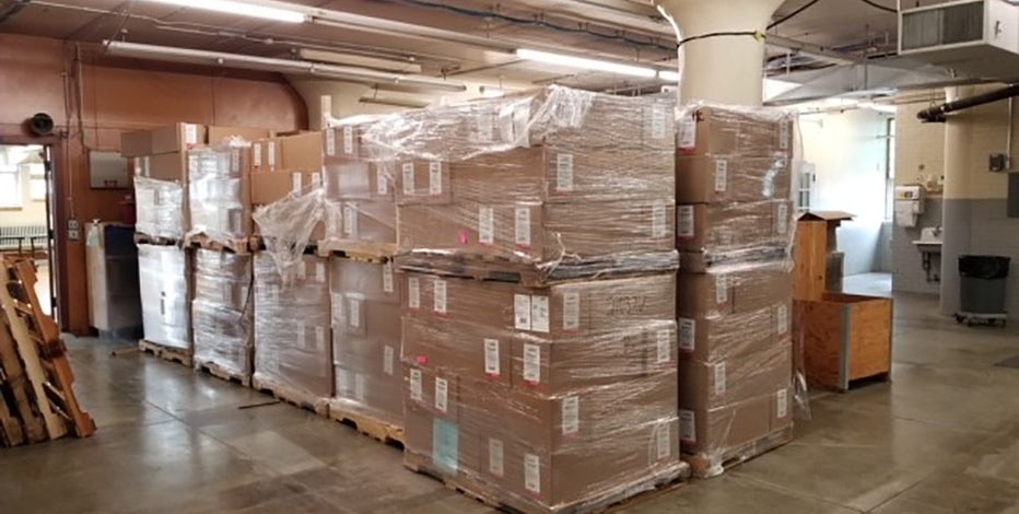 N95 masks for Milwaukee Public Schools; return to school Jan. 18