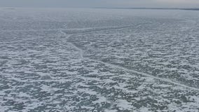 Truck through Lake Winnebago ice, resident survives: sheriff