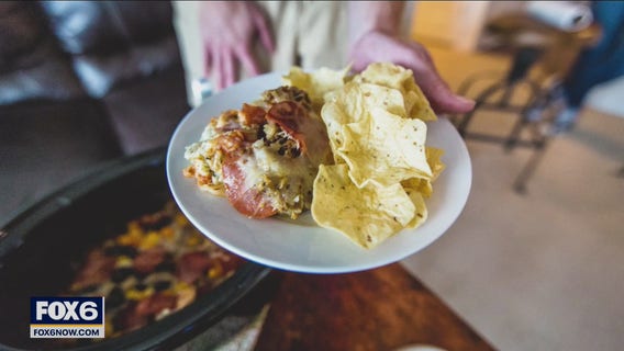 Super Bowl pizza dip