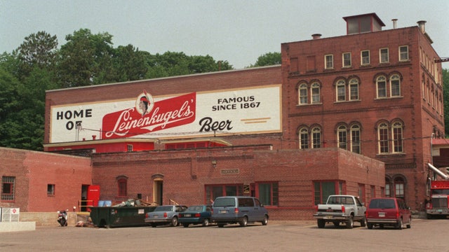 Dick Leinenkugel retiring, brewing company president