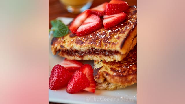 Nutella stuffed French Toast with strawberries: recipe