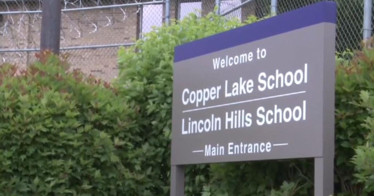 Wisconsin teen who killed prison guard in fistfight pleads guilty, claims mental illness