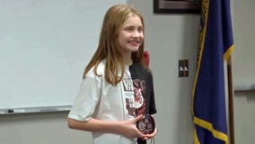 11-year-old gets award for saving 'grateful' mom’s life