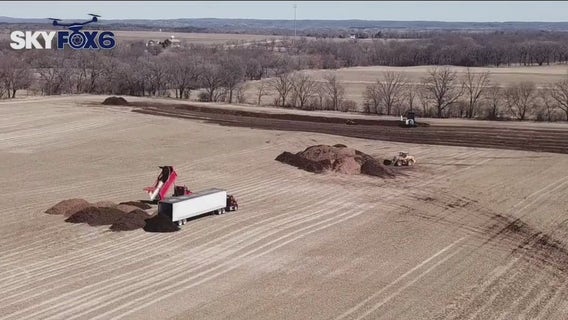 Palmyra bird-flu carcass composting begins, neighbors concerned